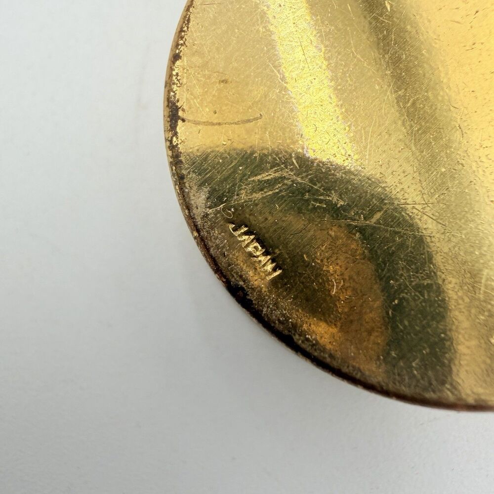 Vintage JAPAN Damascene Style Pill Box Gold Tone Floral Scroll Design - Picture 4 of 8